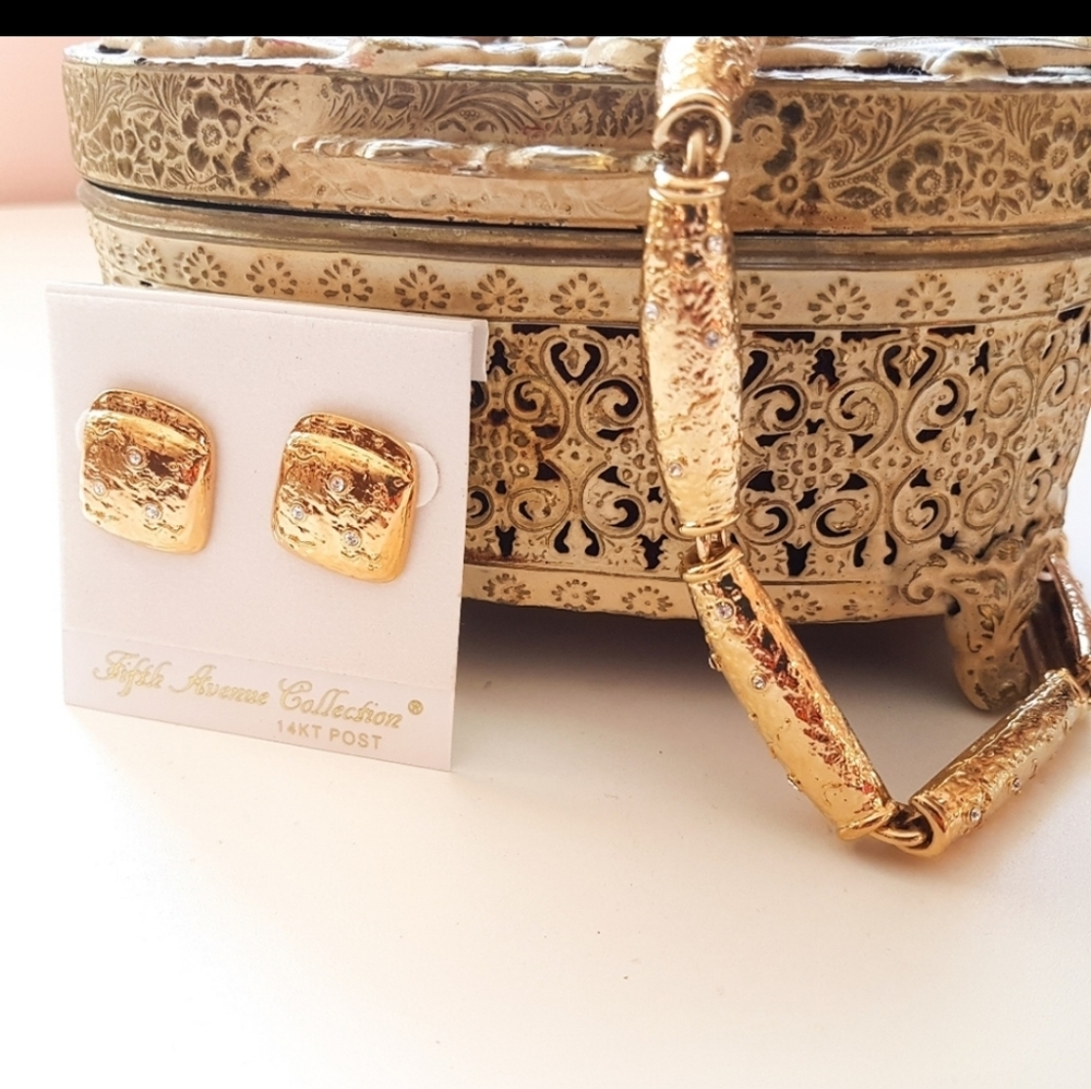 BNWT gold necklace and earring set.